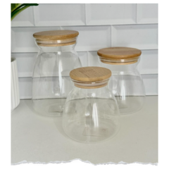 FRASCO VIDRIO T/ MADERA HONGO 1100ML