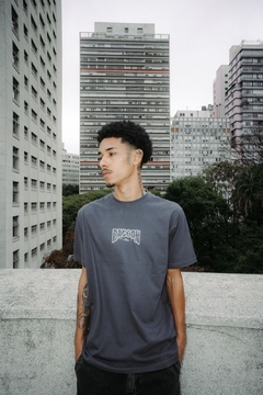 Camiseta Cinza Chumbo THUNDER