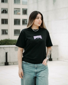Camiseta Preta THUNDER na internet