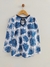 Remera hojas azules en internet