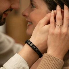 BRACELETE DE COURO NOMES™ PERSONALIZADO - buy online