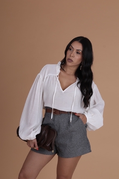 Short tweed Beatriz na internet