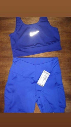 top azul talle 3