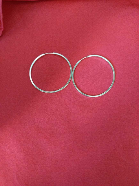 Argola redonda fio quadrado prata 925