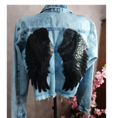 Jaqueta Jeans Feminina Customizada Cropped Destroyed Asa de Anjo Preta