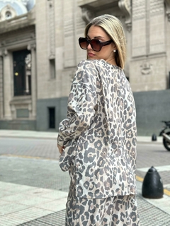 Imagen de Sweater Gotico