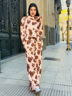 Buzo Jazmin sublimado vaca cuello buche en internet