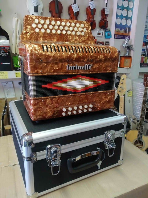 ACORDEON FARINELLI CAFE