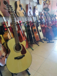 GUITARRA TAKAMINE GN15CE ELECTROACUSTICA CON AFINADOR