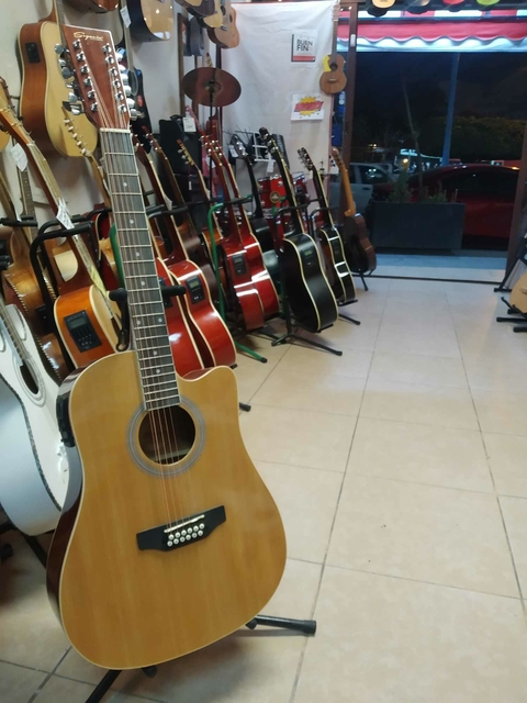 DOCEROLA SEGOVIA SGC12 CON AFINADOR DIGITAL NATURAL