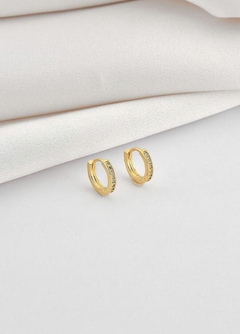Brinco Argola Zircônia P | Ouro 18K - comprar online