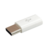 Convertidor de Micro USB Hembra a USB Tipo C Macho en color blanco.