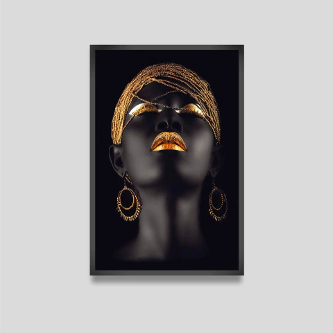 Quadro Decorativo Mulher Com Pinturas Douradas 05
