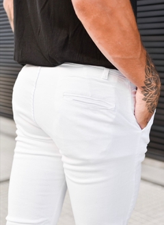 WHITE - comprar online