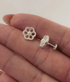Aro Abridor Liso Flor con Perla - comprar online