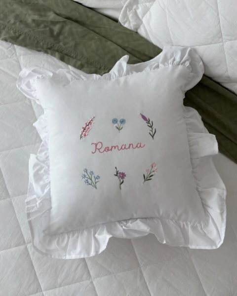 Almofada Nome Personalizada | Jardim Secreto - comprar online