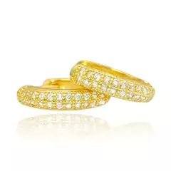 Brinco Argola Cravejada em Zircônia 22 pedras P (Banho De Ouro 24k) - A Pampa - Acessórios