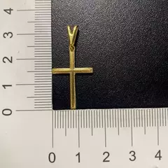 Pingente Cruz Detalhada (Pequeno) (3cmX1,8cm) (Banho Ouro 24k) - A Pampa - Acessórios