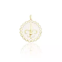 Pingente Flor de Lis (2,4cmX2cm) (Banho Ouro 24k)