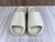 Adidas Yeezy Slide ''Bone'' na internet