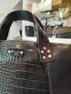 008 Cartera negra Reina croco. - comprar online