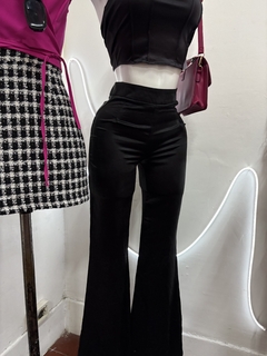 Pantalón satinado campana M - comprar en línea