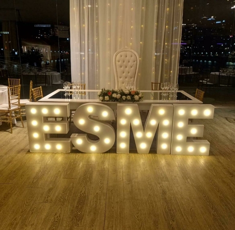 LETRAS LUMINOSAS 80cm c/u