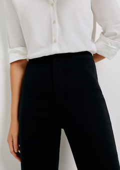 Calça Flare Preta Viscose com Elastano Hering - comprar online