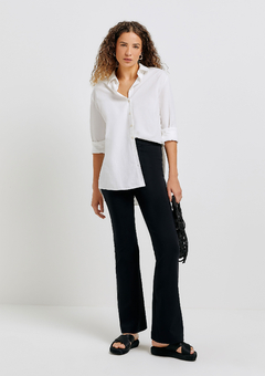 Calça Flare Preta Viscose com Elastano Hering