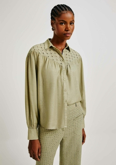 Camisa Verde com Detalhe em Laise