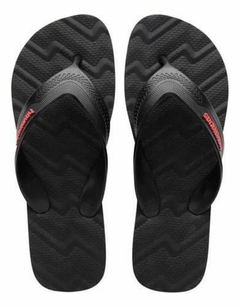 Havaianas Track Waves