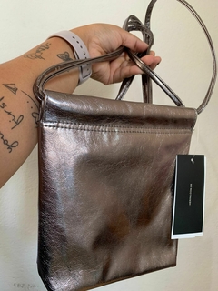 Imagem do Bolsa TIracolo Metalizada Hering