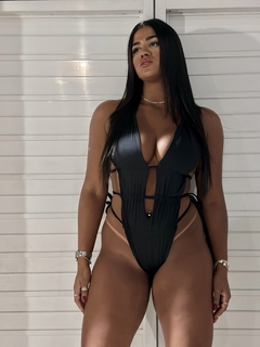 Body | Maiô amarrações na internet