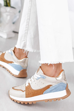 Zapatilla NINA celeste