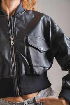 Campera bomber eco cuero