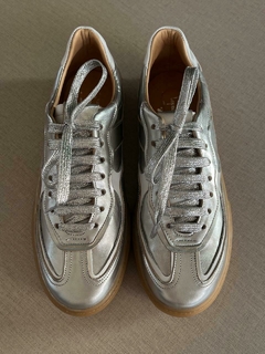 Zapatilla plata