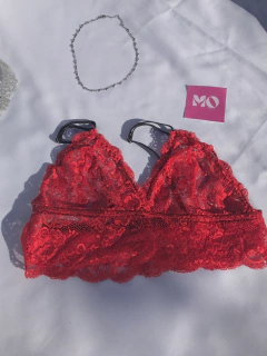 Top rojo de encaje