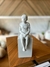 Escultura pessoa em poli resina TUTTI HOME