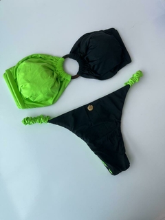 TOMARA QUE CAIA ERIKA PRETO COM VERDE na internet