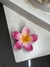 Broche flor hawaiana