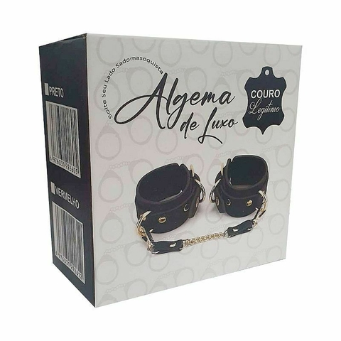 Algemas com correntes e fivelas