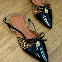 Sapatilha Feminina Modelo Chanel Bico Fino Laço Pingente Elegante - comprar online