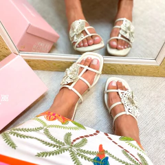 Imagem do Rasteira Feminina Di Valentini Flor Bico Quadrado Conforto