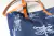 Tote Bag Amelia de denim grueso con correas de cuero desmontables. Estampada a mano con libélulas