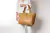 Cartera de cuero vacuno para mujer. Modelo Tote bag. Color jengibre