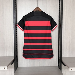 Camisa Flamengo Feminina 24/25 na internet