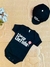 BODY BABY COM GORRINHO / FAIXA na internet