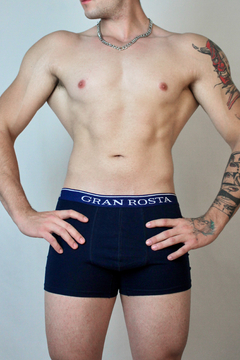 Paquete de 3 bóxers azul marino para hombre, con ajuste cómodo y diseño moderno. Ropa interior transpirable para máximo confort.