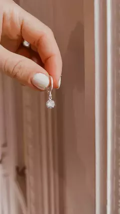 Argolla con cubic cayendo - comprar online