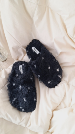 Pantuflon Dama Piel Negro Lunares en internet